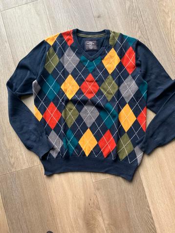 Trui met Wiebertjes Patroon - XL beschikbaar voor biedingen