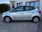 Kia Venga 1.4 CVVT CLIMA / CRUISE / PDC, Voorwielaandrijving, Euro 5, Gebruikt, Zwart