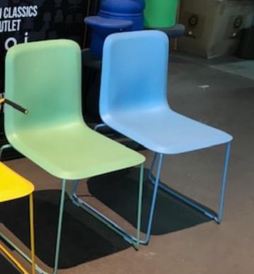 Stoelen van Richard Hutten (Lensvelt) beschikbaar voor biedingen