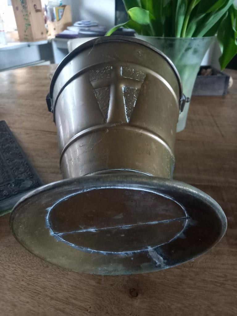 Antique vintage water dispenser - België