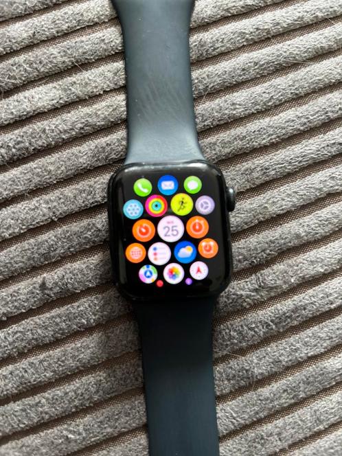 Apple Watch SE 2022 40mm, Sieraden, Tassen en Uiterlijk, Smartwatches, Gebruikt, iOS, Zwart, Conditie, Ophalen