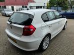 BMW 1-serie 118i, Auto's, BMW, 1-Serie, Achterwielaandrijving, Leder en Stof, Wit
