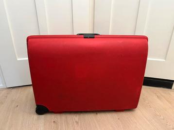 Carlton koffer rood, heel goed! beschikbaar voor biedingen