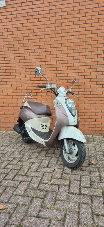 Sym | mio | 25 km | Snor  beschikbaar voor biedingen