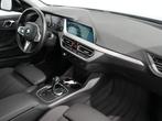 BMW 1 Serie 118i Corporate High Executive | M sport | 18inch, Auto's, BMW, 65 €/maand, Gebruikt, Zwart, Leder