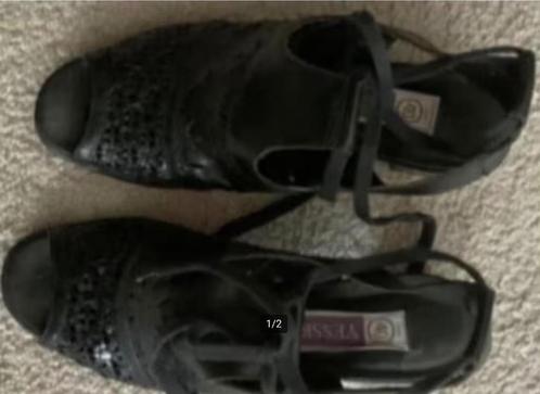 Zwarte zomerschoenen brede hak 6 cm; maat 40; Yessica, Kleding | Dames, Schoenen, Zo goed als nieuw, Zwart, Ophalen of Verzenden
