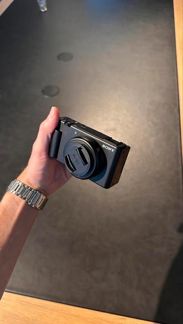 Sony ZV-1F Vlogcamera beschikbaar voor biedingen