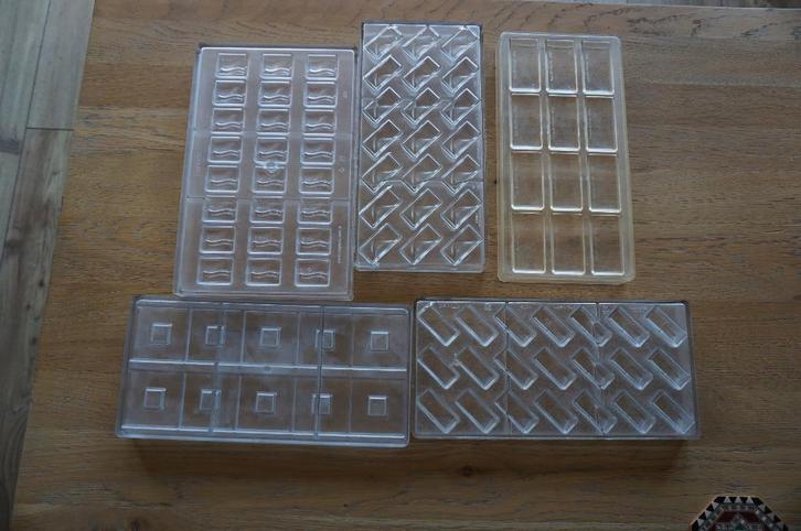 bonbonvorm 5 stuks pavoni chocolate world implast chocolade, Hobby en Vrije tijd, Taarten en Cupcakes maken, Gebruikt, Bakvorm