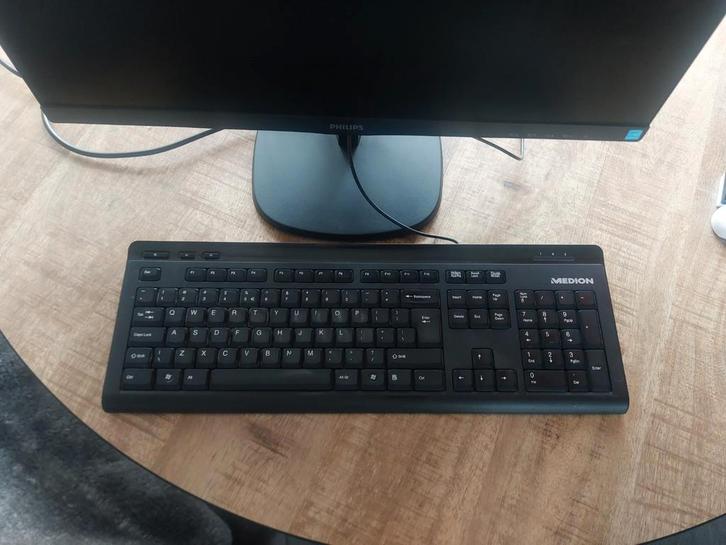 Philips Monitor & Medion Toetsenbord, Computers en Software, Monitoren, Gebruikt, 60 Hz of minder, HDMI, VGA, Gaming, Ingebouwde speakers