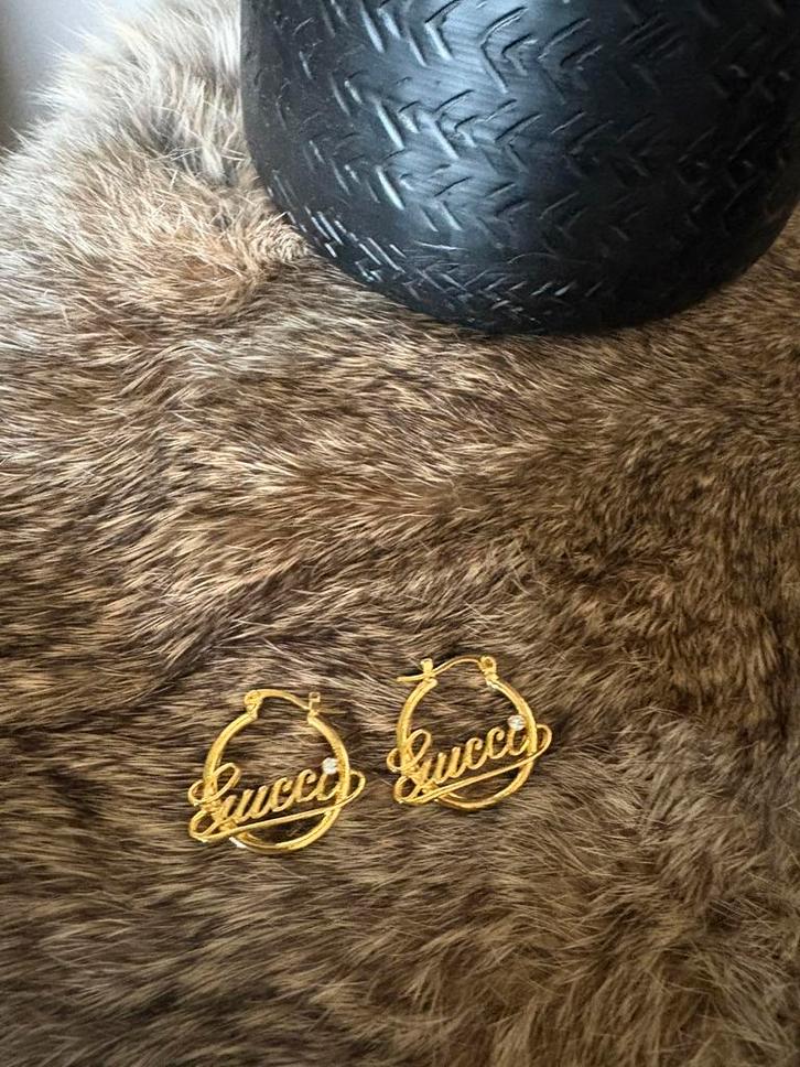 Nieuwe GG oorbellen., Sieraden, Tassen en Uiterlijk, Oorbellen, Nieuw, Hangers, Overige materialen, Goud, Ophalen of Verzenden