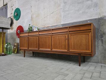XL Mid Century Design Lowboard Teak | Groot Dressoir Kast beschikbaar voor biedingen
