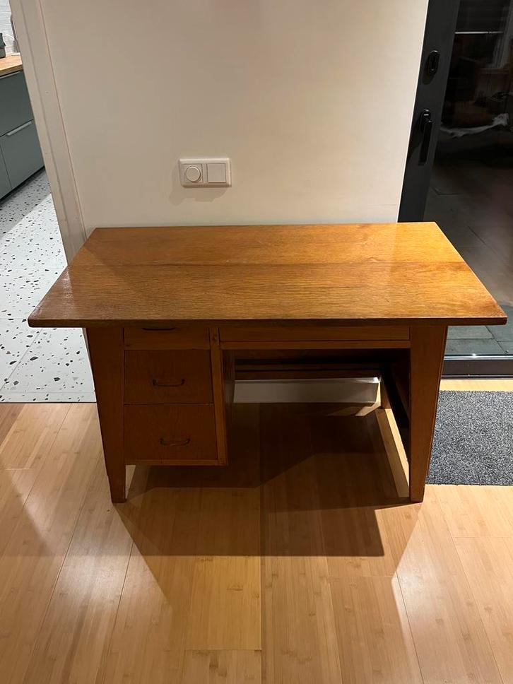 Vintage Houten Bureau - Retro Charme!, Huis en Inrichting, Bureaus, Gebruikt, Bureau, Ophalen