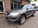 Volkswagen Touareg 4.2 V8 FSI Automaat / leder / Navi / Schu, Automaat, Gebruikt, 2307 kg, Vierwielaandrijving