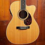 Martin OMC-160GTE Cutaway Electric, Ophalen of Verzenden, Zo goed als nieuw, Western- of Steelstringgitaar, Met koffer