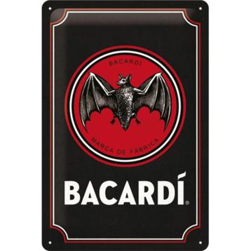 Bacardi logo zwart rood relief reclamebord van metaal deco  beschikbaar voor biedingen