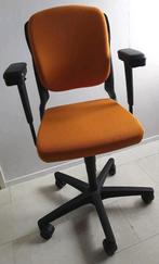 Te koop: ZGAN ergonomische bureaustoel van het merk AHREND, Ophalen, Oranje, Zo goed als nieuw, Bureaustoel