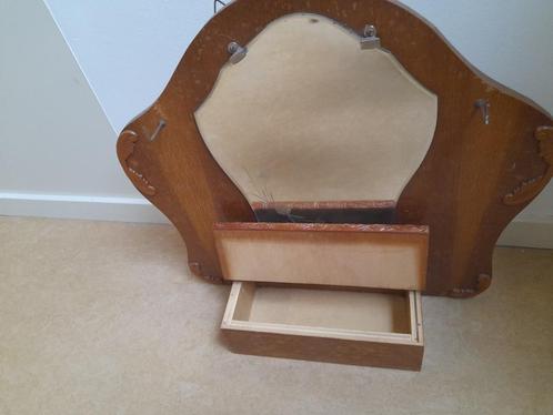 Antieke spiegel met kammenbakje, met geslepen glas, Antiek en Kunst, Antiek | Spiegels, Minder dan 50 cm, Minder dan 100 cm, Overige vormen