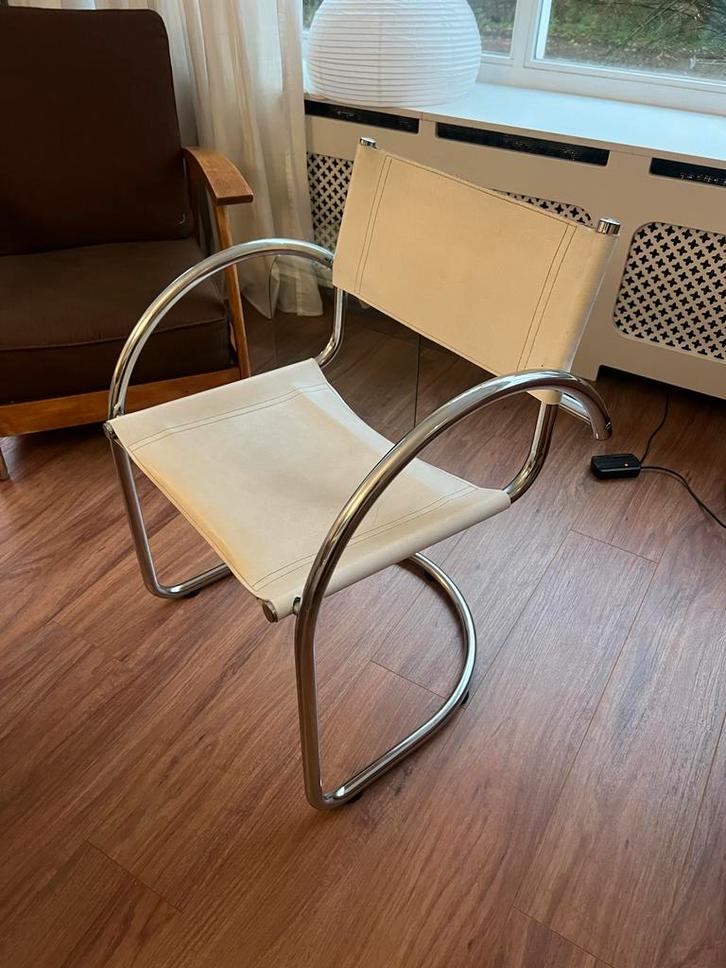 4 Bauhaus Stoelen - Tijdloos Design, Huis en Inrichting, Stoelen, Gebruikt, Vier, Metaal, Wit, Ophalen