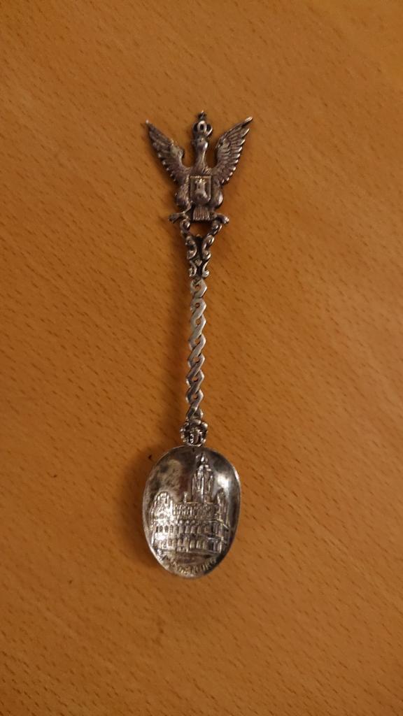 Theelepel lepeltje Middelburg met wapen en stadhuis, Antiek en Kunst, Antiek | Bestek, Ophalen of Verzenden