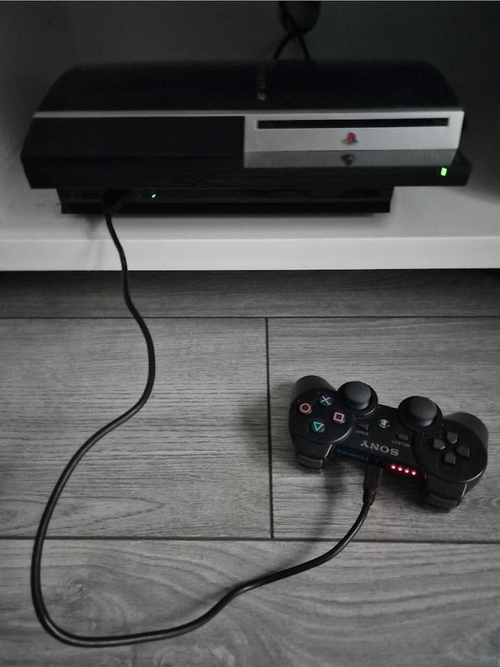 Sony Playstation 3 (PS3) PHAT 80gb incl controller & kabels, Spelcomputers en Games, Spelcomputers | Sony PlayStation 3, Gebruikt