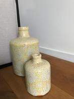 Decoratieve vintage vazen voor binnen- of buiten, Huis en Inrichting, Woonaccessoires | Vazen, Minder dan 50 cm, Zo goed als nieuw