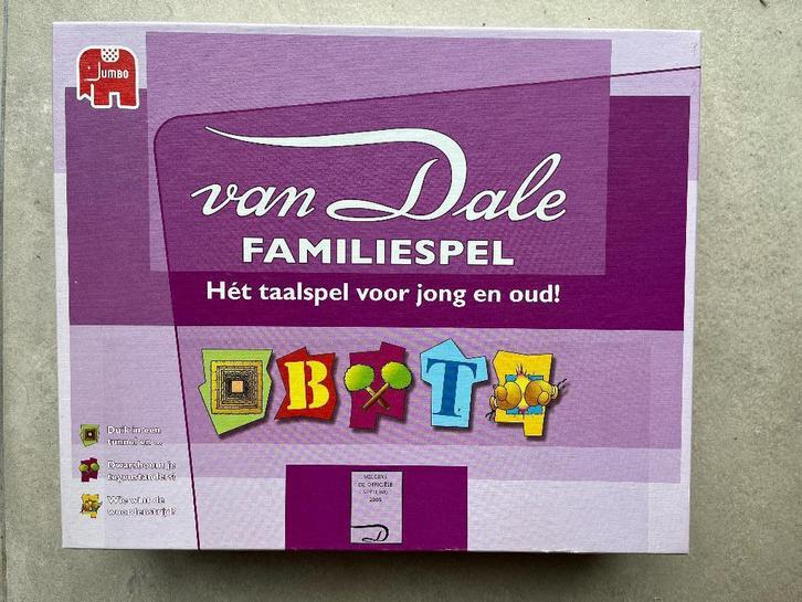 Van Dale Familiespel. Het taalspel voor jong en oud!, Hobby en Vrije tijd, Gezelschapsspellen | Bordspellen, Zo goed als nieuw