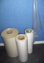 FOLIE TRANSPARANT MELK WIT 44 CM 12 Micron ROL 33., Diversen, Cadeaupapier, Ophalen of Verzenden, Nieuw