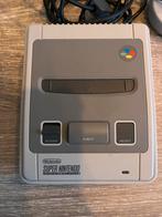 Super Nintendo mini (SNES) Console, Spelcomputers en Games, Spelcomputers | Nintendo Super NES, Ophalen, Gebruikt, Met 2 controllers