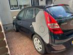 Hyundai i30 1.6i Cvvt 126pk Blue 2008 Zwart, Auto's, Hyundai, Voorwielaandrijving, Stof, 1591 cc, 4 cilinders