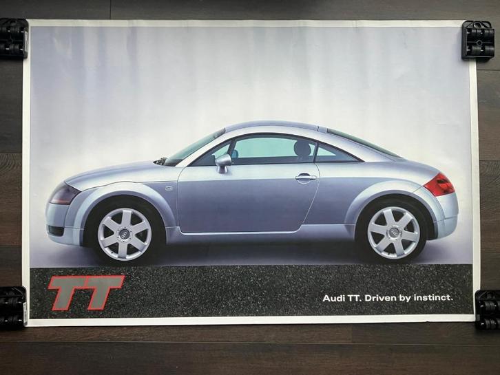 Audi TT showroom poster | Driven by Instinct | 80x120 cm, Verzamelen, Posters, Gebruikt, Reclame, Deurposter of groter, Rechthoekig Liggend