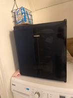 Kleine koelkast – Tomado (zo goed als nieuw, Witgoed en Apparatuur, Koelkasten en IJskasten, Zonder vriesvak, Minder dan 85 cm