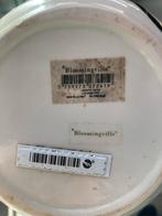 Bloomingville Vaas - Wit Porselein met Gezicht, Wit, Aardewerk of Porselein, Ophalen of Verzenden, Zo goed als nieuw