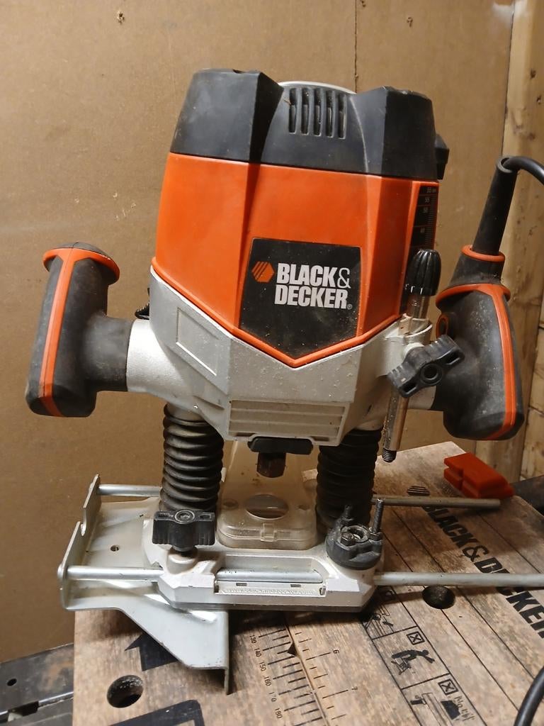 Black & Decker Bovenfreesmachine - Krachtige Frees, Gebruikt, Ophalen of Verzenden, Black & Decker, Bovenfrees