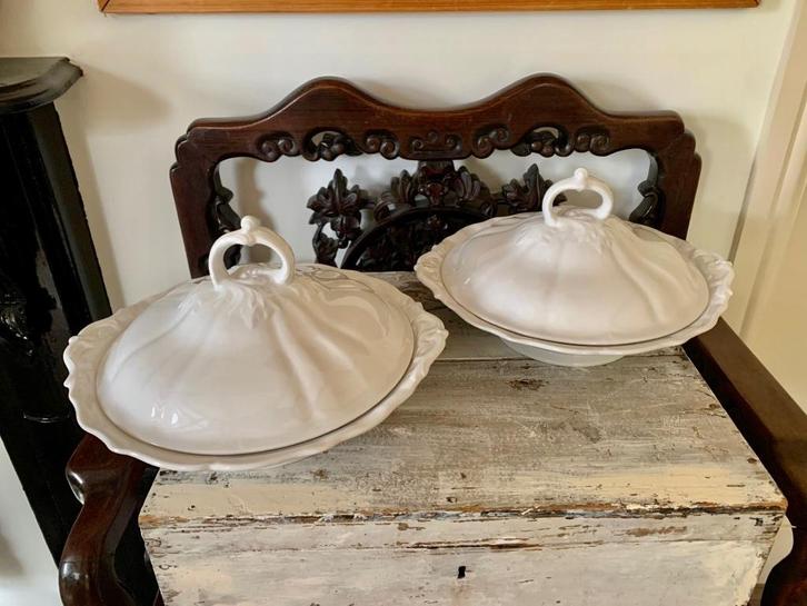 2x Antieke Petrus Regout Wellington dekschalen maat nr 2, Antiek en Kunst, Antiek | Servies los, Ophalen of Verzenden
