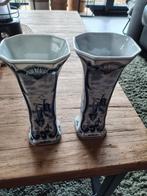 2 vazen Delfs blauw, Ophalen, Zo goed als nieuw