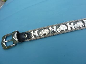 Metalen riem met 2CV's beschikbaar voor biedingen