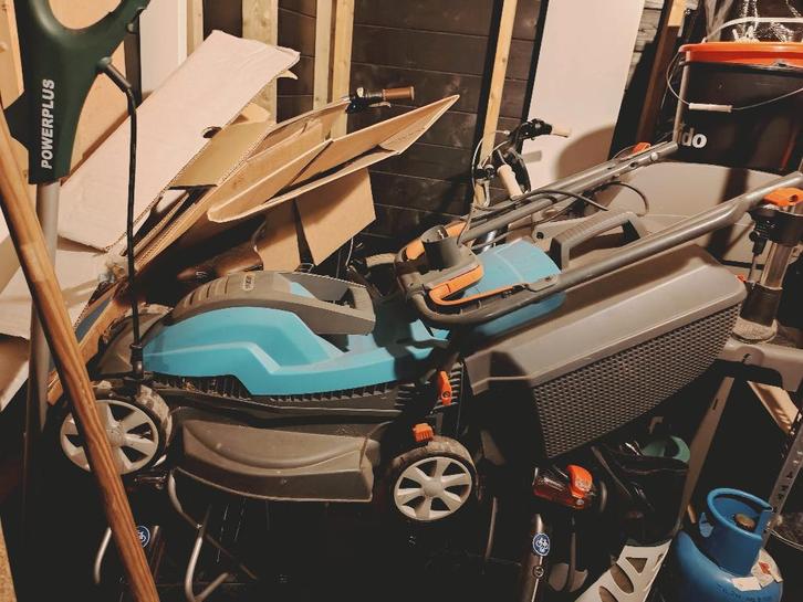 Elektrische grasmaaier Gardena met opvangbak, Tuin en Terras, Grasmaaiers, Gebruikt, Elektrische grasmaaier, 30 t/m 39 cm, Cirkelmaaier