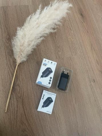 Nieuwe 40W Fast Charger met Display beschikbaar voor biedingen