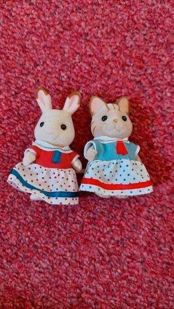Sylvanian Families - Seaside friends konijn en kat beschikbaar voor biedingen