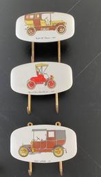 Mod. Dep set van 3 kledinghaken met antieke auto’s design, Ophalen of Verzenden