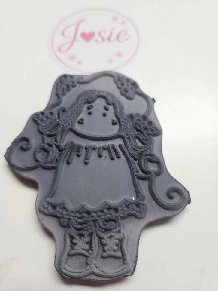 Magnolia EZ-mounted stempel - Meisje met bloemen #1, Hobby en Vrije tijd, Stempelen, Zo goed als nieuw, EZ-mounted stempel, Ophalen