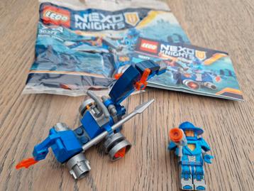 Lego Nexo knights 30377
Helemaal compleet met boekje
 beschikbaar voor biedingen