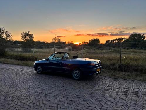 Peugeot 306 1.8 Cabriolet AUT 1997 Blauw nieuwe APK, Auto's, Peugeot, Particulier, Airbags, Elektrische buitenspiegels, Elektrische ramen