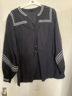Zwarte blouse met borduursel - Maat 46, Ophalen of Verzenden, Gedragen, Maat 46/48 (XL) of groter, Zwart