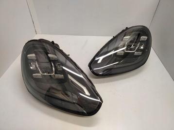 Porsche Cayenne 7P Lift Volledig Ledlamp rechts links Perfec beschikbaar voor biedingen