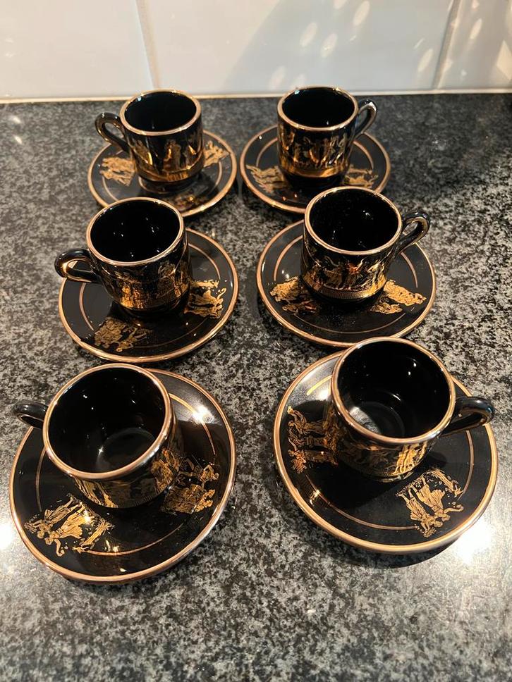 Grieks Servies met 24k Goud gedecoreerd met Vaas, Huis en Inrichting, Keuken | Servies, Gebruikt, Kop(pen) en/of Schotel(s), Overige stijlen