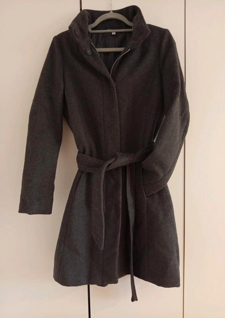 Stijlvolle grijze Trend One mantel damesjas (maat M), Kleding | Dames, Jassen | Winter, Zo goed als nieuw, Maat 38/40 (M), Grijs