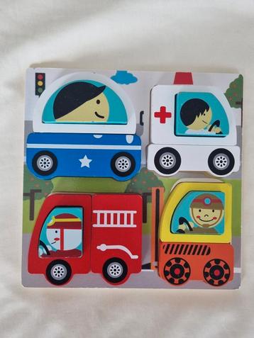 Houten puzzel beschikbaar voor biedingen