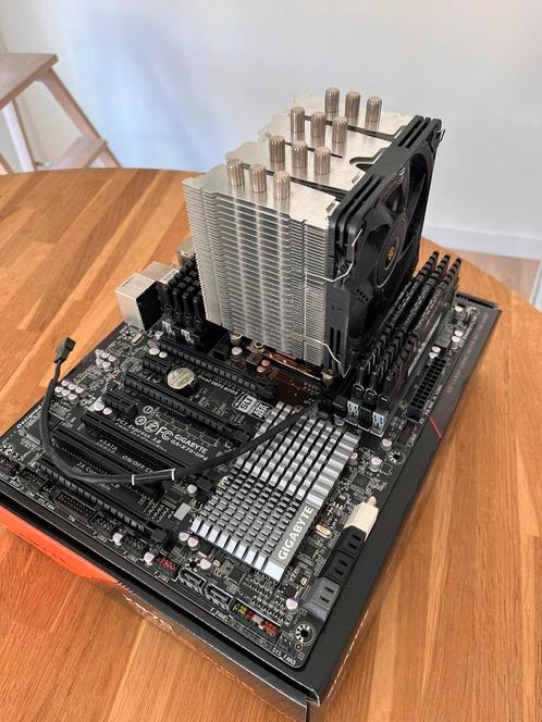Intel i7 4930K - 64Gb ram - gigabyte GA-X79-UP4, Computers en Software, Processors, Gebruikt, 4-core, 3 tot 4 Ghz, Ophalen of Verzenden