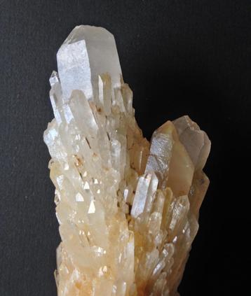 Quartz Kristalcluster - 15 cm x 5,7 cm x 4,5 cm - 435 gram beschikbaar voor biedingen